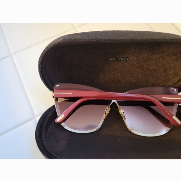 Tom Ford Mirrored lens Sunglasses - Picture 3 of 8